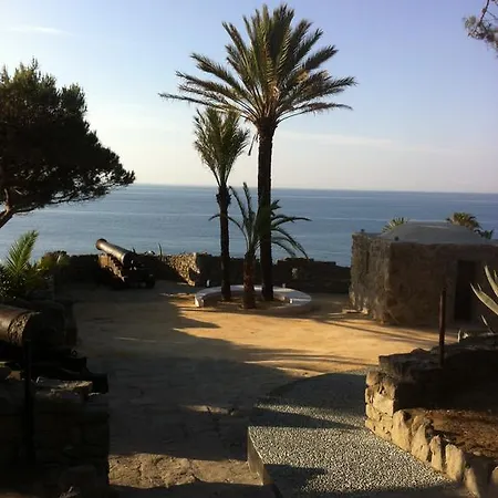 Piccolo Lido 4*