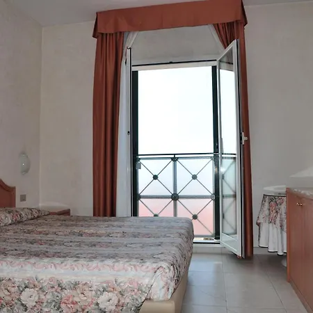 Piccolo Lido ボルディゲーラ