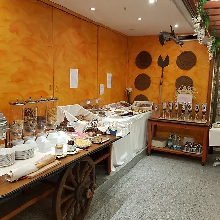 ホテル Piccolo Lido 4*