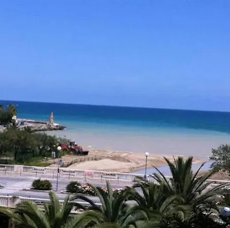 Piccolo Lido ホテル