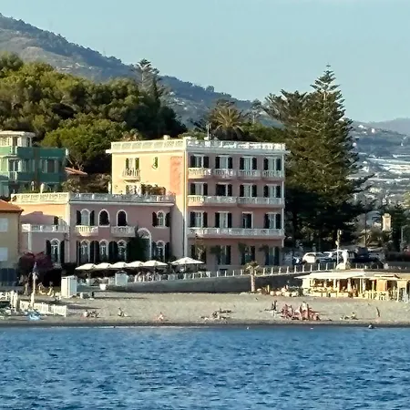 Piccolo Lido Hotel 4*