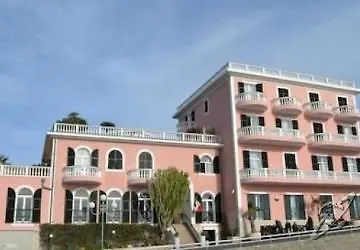 Otel Piccolo Lido 4*