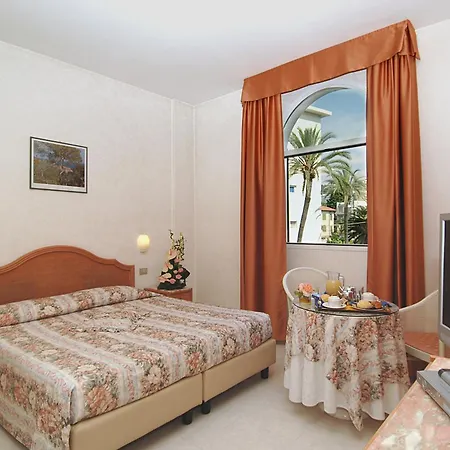 Piccolo Lido Otel Bordighera