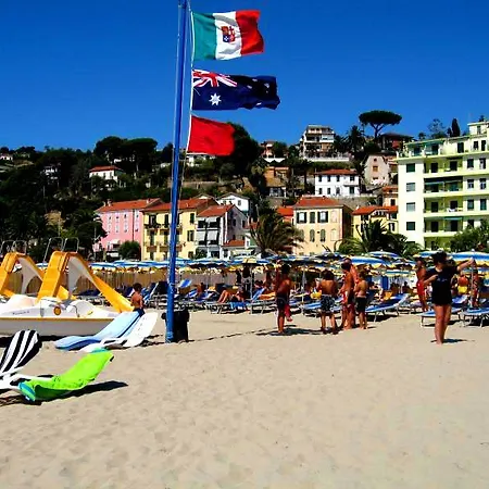 Piccolo Lido Otel Bordighera