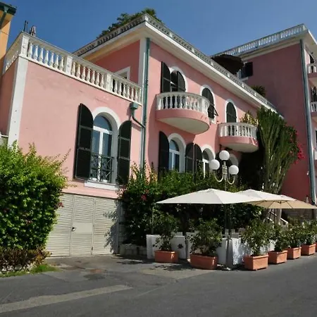 호텔 피콜로 리도