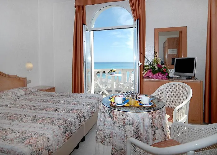 Piccolo Lido Hotel 4*