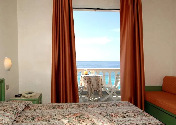 Piccolo Lido Hotel 4*