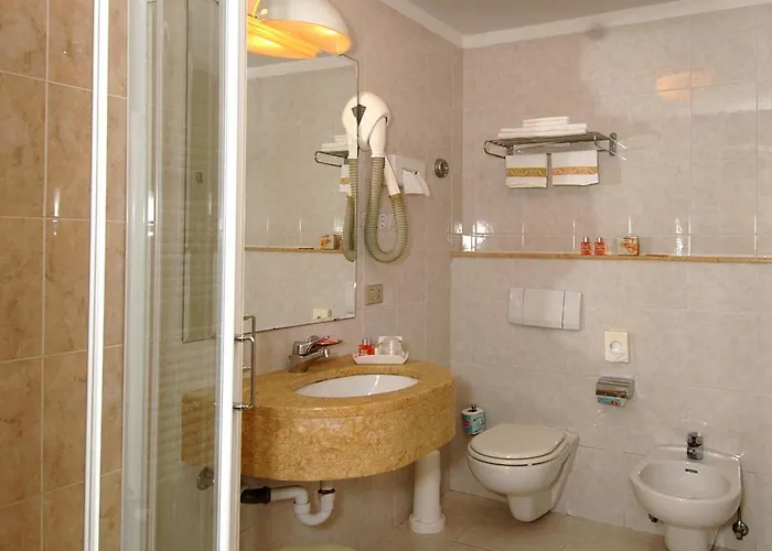 Otel Piccolo Lido 4*